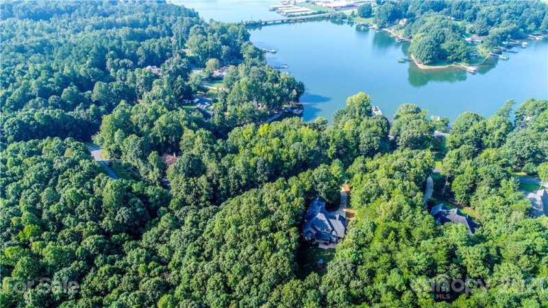 Property image 4 at 7230 Static Way, Sherrills Ford, NC 28673