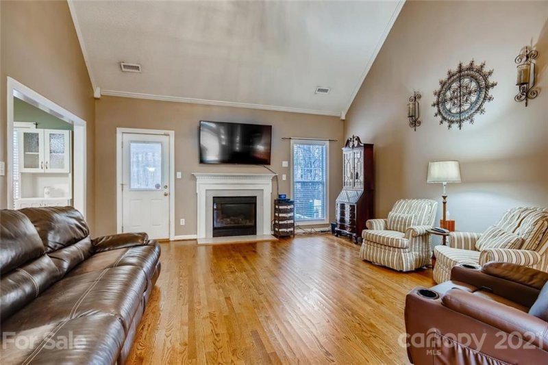 Property image 4 at 4620 Lenden Hall Court, Gastonia, NC 28056