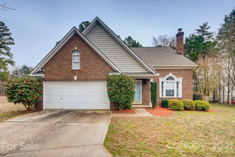 Property image 2 at 8803 Cedar Run Way, Charlotte, NC 28273