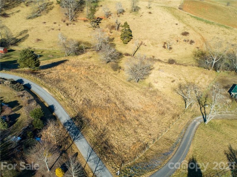 Property image 2 at 33 Coyote Hollow Road, Waynesville, NC 28785