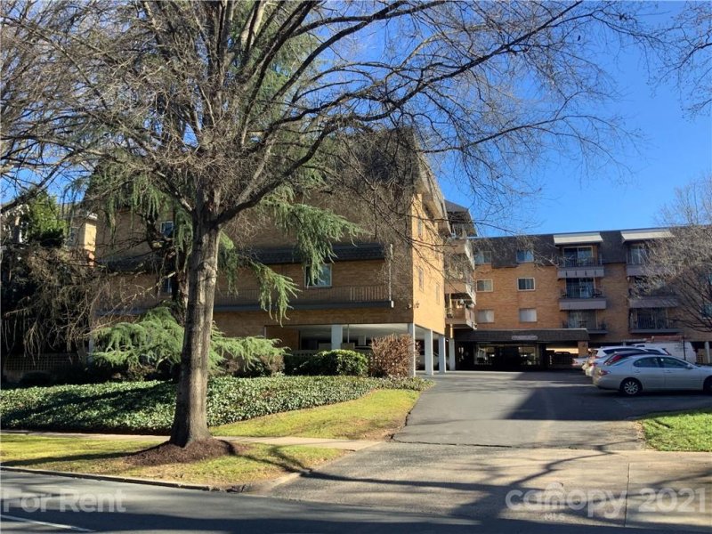 Property image 2 at 1323 Queens Road, Charlotte, NC 28207