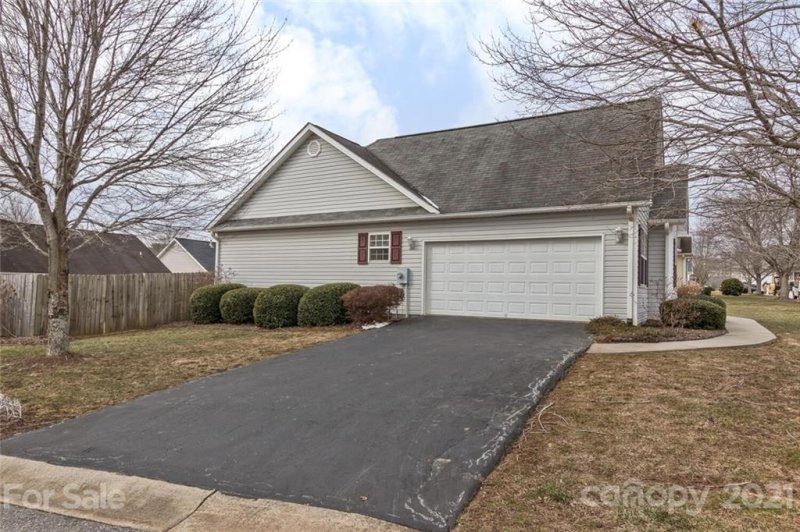 Property image 2 at 211 Essex Place, Arden, NC 28704