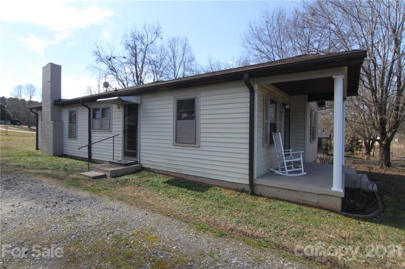 Property image 3 at 308 Dover Drive, Bessemer City, NC 28016