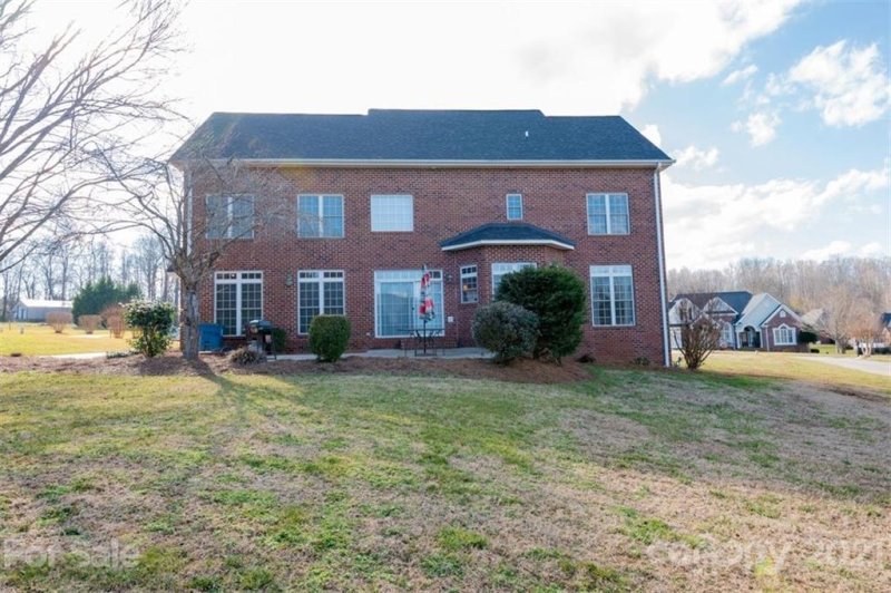 Property image 5 at 1114 Fox Chase Drive, Newton, NC 28658