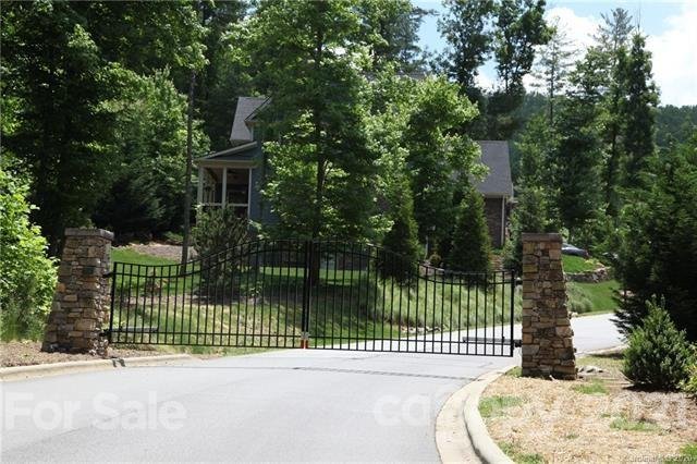 Property image 3 at 45 Village Pointe Lane, Asheville, NC 28803