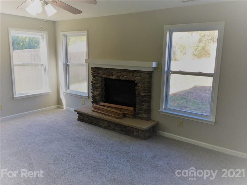 Property image 2 at 404 Settlers Ridge Drive, Kannapolis, NC 28081