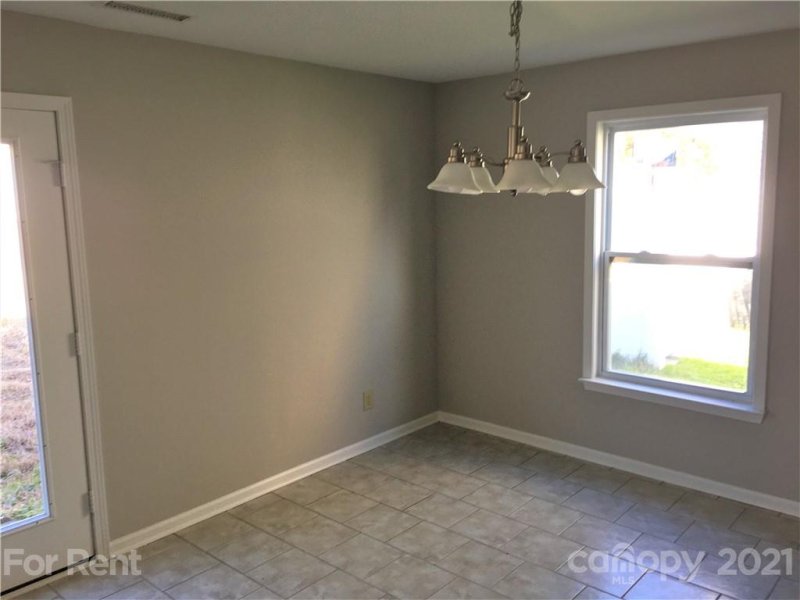 Property image 3 at 404 Settlers Ridge Drive, Kannapolis, NC 28081