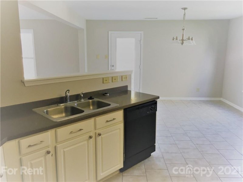 Property image 5 at 404 Settlers Ridge Drive, Kannapolis, NC 28081