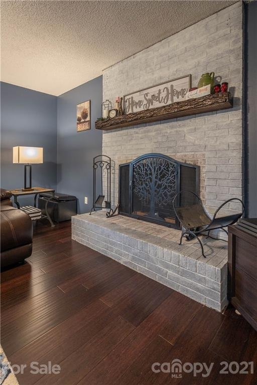 Property image 5 at 1654 Woodridge Circle, Hickory, NC 28602