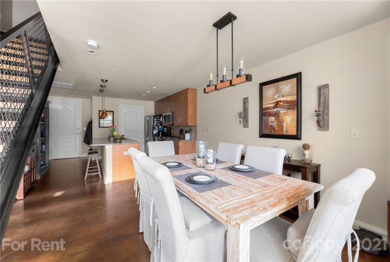 Property image 2 at 701 Royal Court, Charlotte, NC 28202