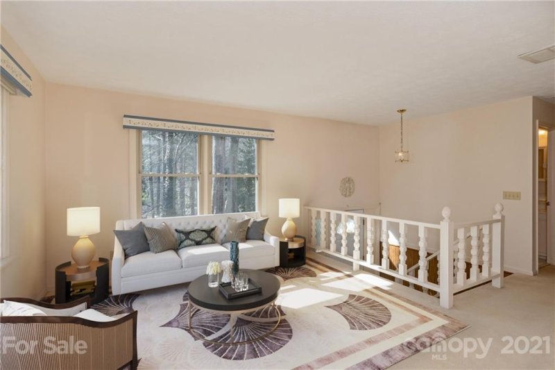 Property image 2 at 141 Long John Drive, Hendersonville, NC 28791