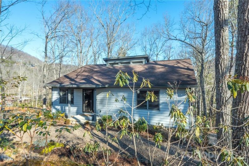 Property image 4 at 134 Hilltop Road, Black Mountain, NC 28711