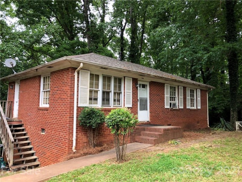 Property image 4 at 628 Wilbrown Circle, Charlotte, NC 28217