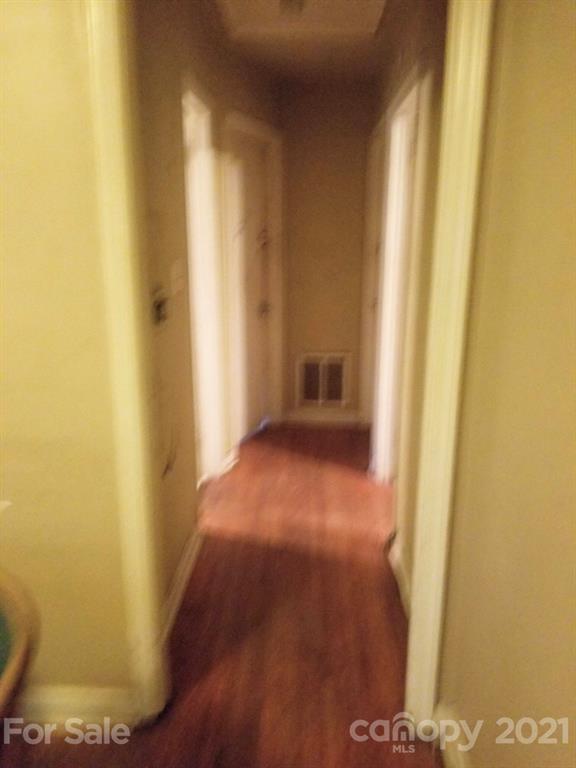 Property image 5 at 628 Wilbrown Circle, Charlotte, NC 28217