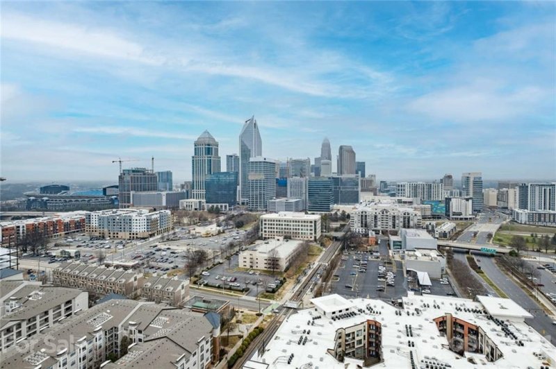 Property image 2 at 315 Arlington Avenue, Charlotte, NC 28203