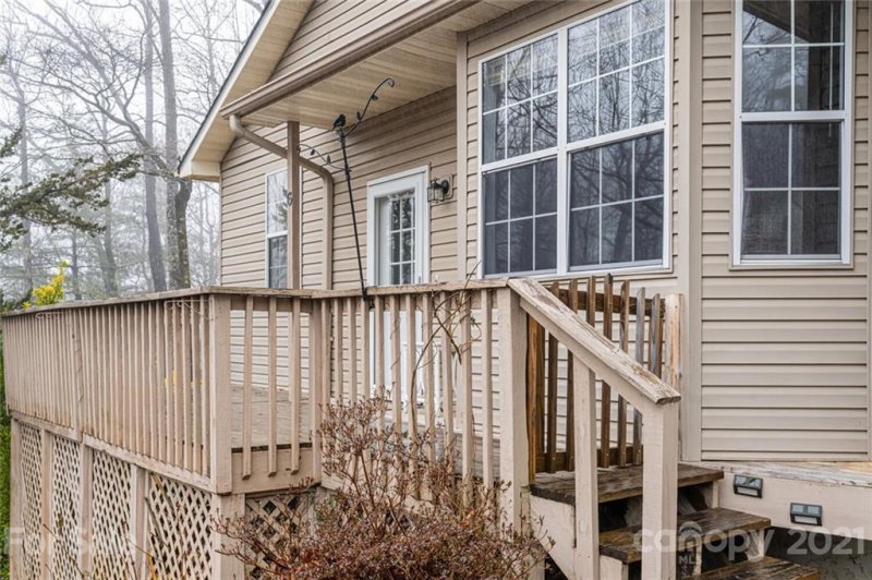 Property image 4 at 6 Spicewood Court, Flat Rock, NC 28731