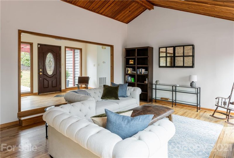 Property image 4 at 7 Glen Cove Drive, Arden, NC 28704