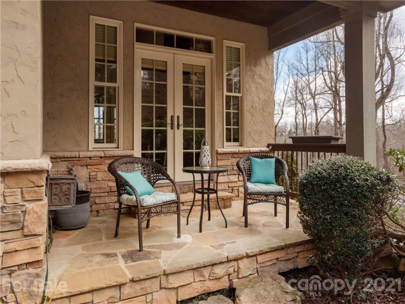 Property image 5 at 272 Village Springs Lane, Hendersonville, NC 28739