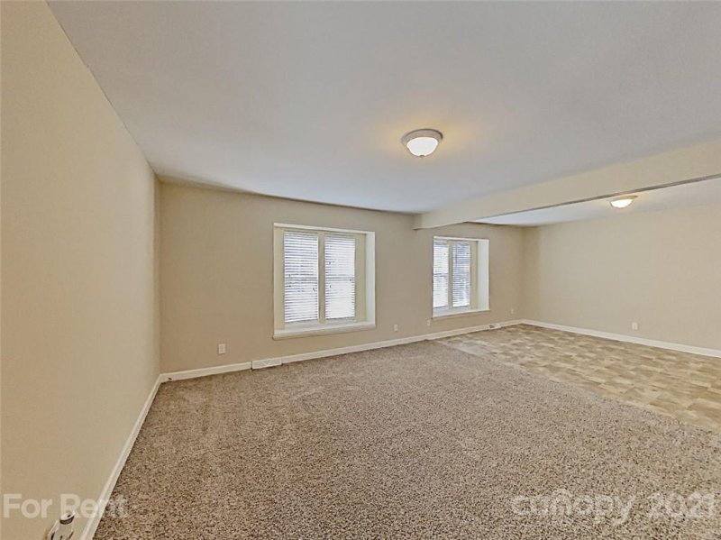 Property image 4 at 924 Pine Forest Road, Charlotte, NC 28214