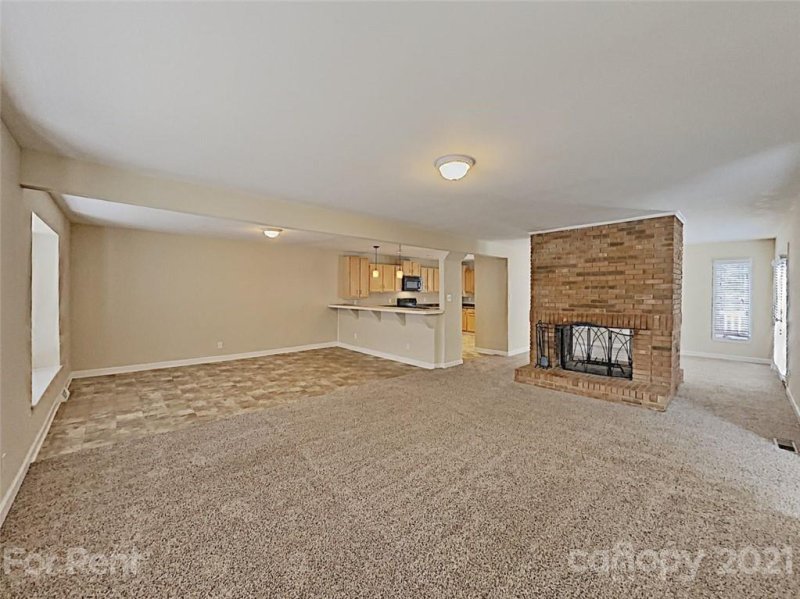 Property image 5 at 924 Pine Forest Road, Charlotte, NC 28214