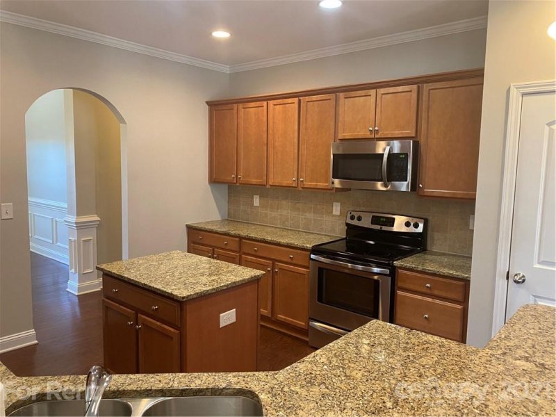 Property image 2 at 21008 Lagoona Drive, Cornelius, NC 28031