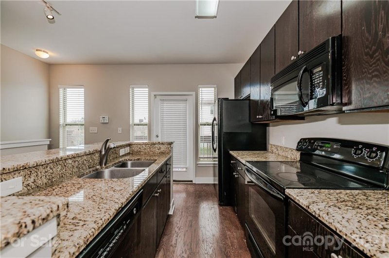 Property image 5 at 845 Seigle Point Drive, Charlotte, NC 28204