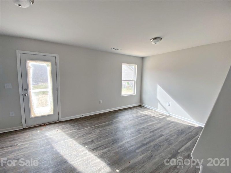 Property image 3 at 1492 Mayfair Drive, Conover, NC 28613