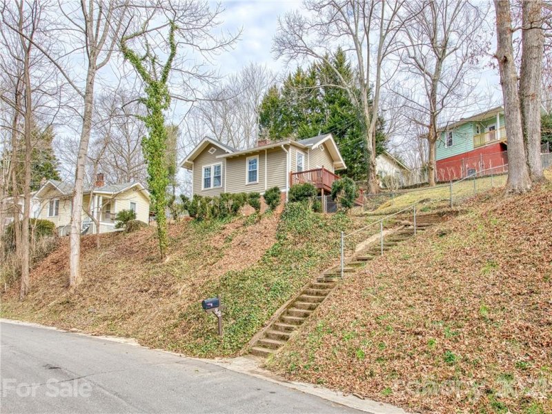 Property image 3 at 22 Parker Road, Asheville, NC 28803