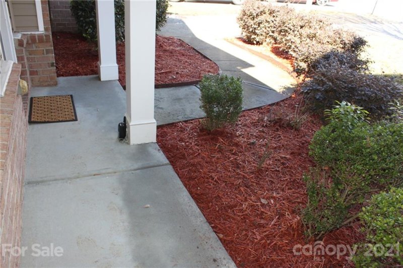 Property image 4 at 3737 Amber Meadows Drive, Charlotte, NC 28269