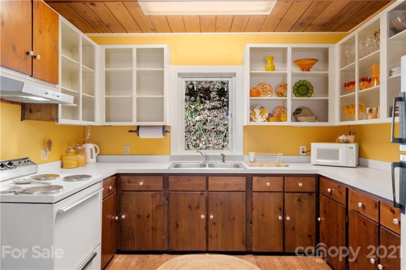 Property image 4 at 299 Huckleberry Drive, Maggie Valley, NC 28751