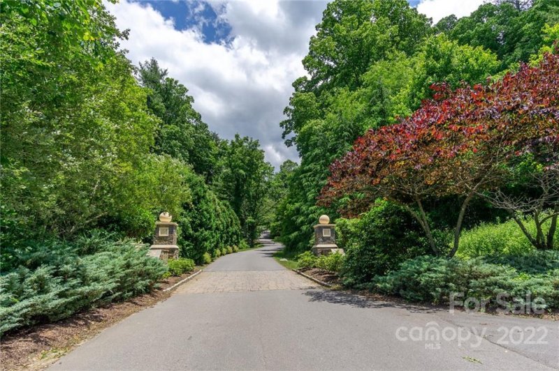 Property image 2 at 35 Alta Citta Lane, Asheville, NC 28804