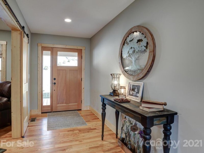 Property image 4 at 527 Rockmoor Way, Hendersonville, NC 28791