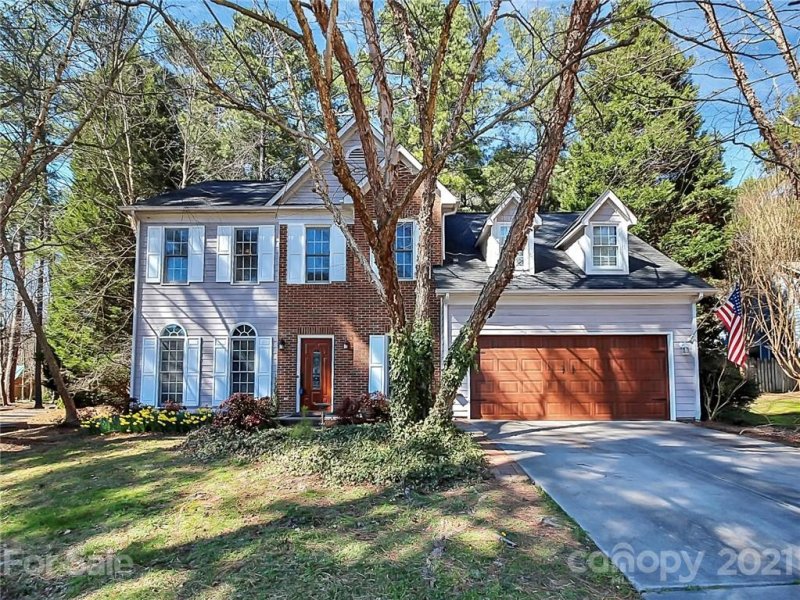 20517 Willow Pond Road