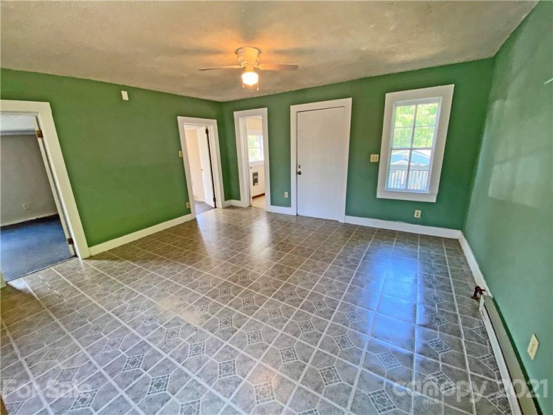 Property image 5 at 606 E Church Street, Lincolnton, NC 28092