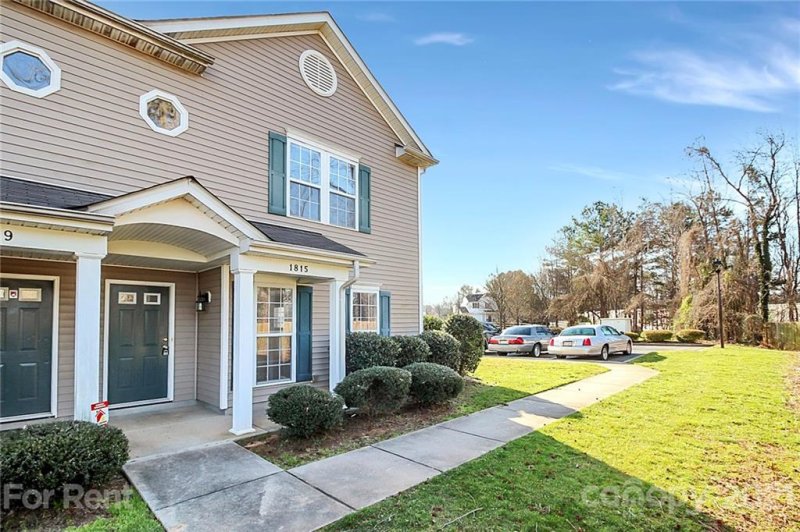 Property image 3 at 1815 Butterfly Lane, Charlotte, NC 28269