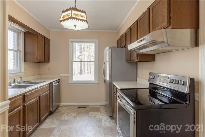 Property image 4 at 129 Jeter Mountain Terrace, Hendersonville, NC 28739