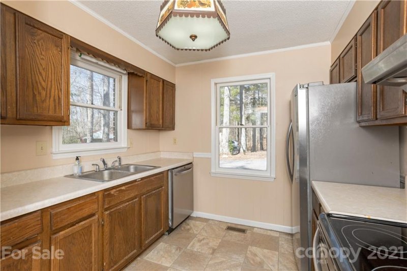 Property image 5 at 129 Jeter Mountain Terrace, Hendersonville, NC 28739