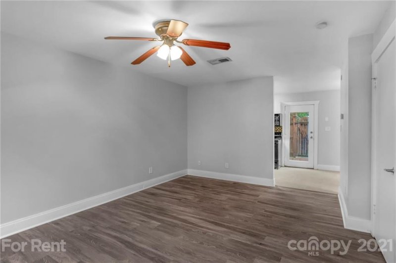 Property image 2 at 638 Chipley Avenue, Charlotte, NC 28205