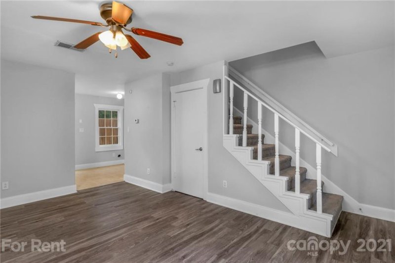 Property image 3 at 638 Chipley Avenue, Charlotte, NC 28205