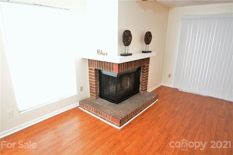 Property image 5 at 8238 Cedar Glen Drive, Charlotte, NC 28212