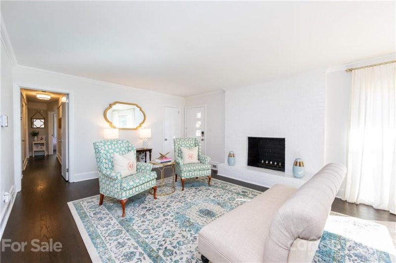 Property image 4 at 7118 Chartwell Lane, Charlotte, NC 28212