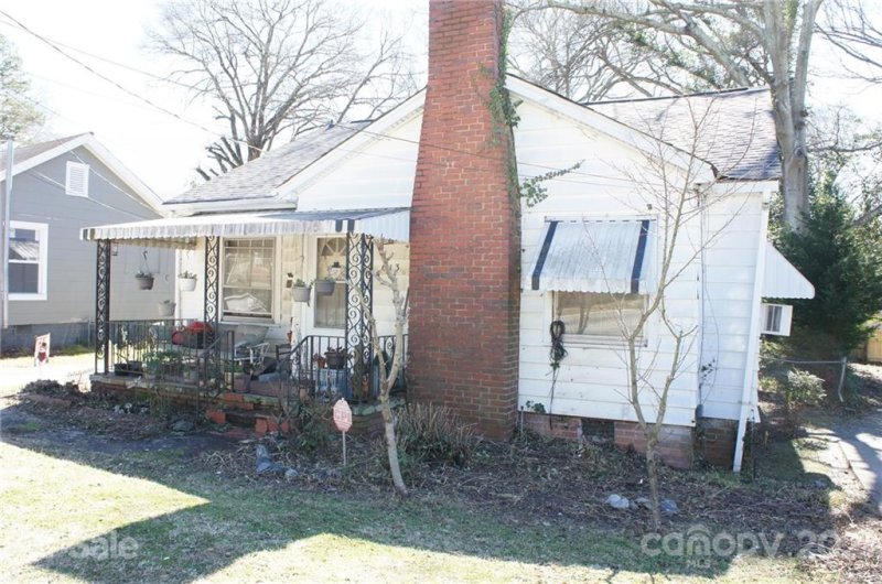 Property image 4 at 617 W Garrison Boulevard, Gastonia, NC 28052