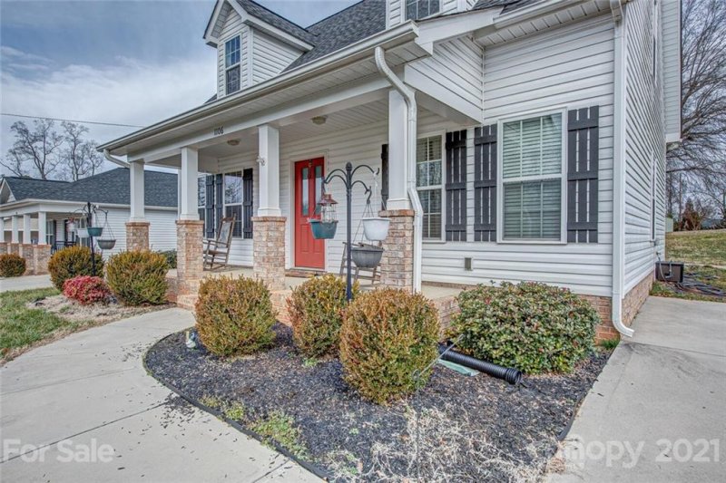 Property image 3 at 1106 Cason Street, Belmont, NC 28012