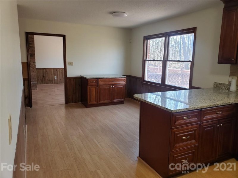 Property image 5 at 2527 Saddlewood Circle, Concord, NC 28027