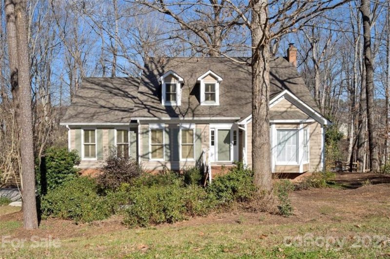 1472 Old Tara Lane