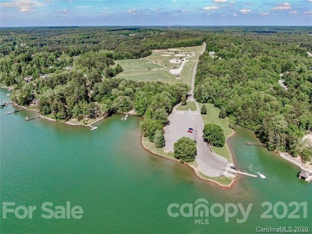 Property image 2 at 121 Summerwind Drive, Mooresville, NC 28117