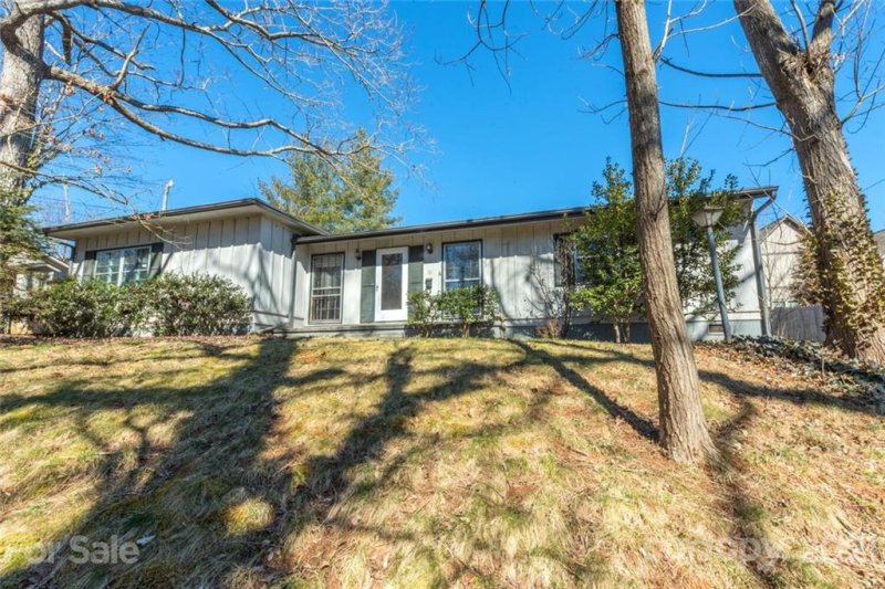 Property image 2 at 30 New Jersey Avenue, Asheville, NC 28806