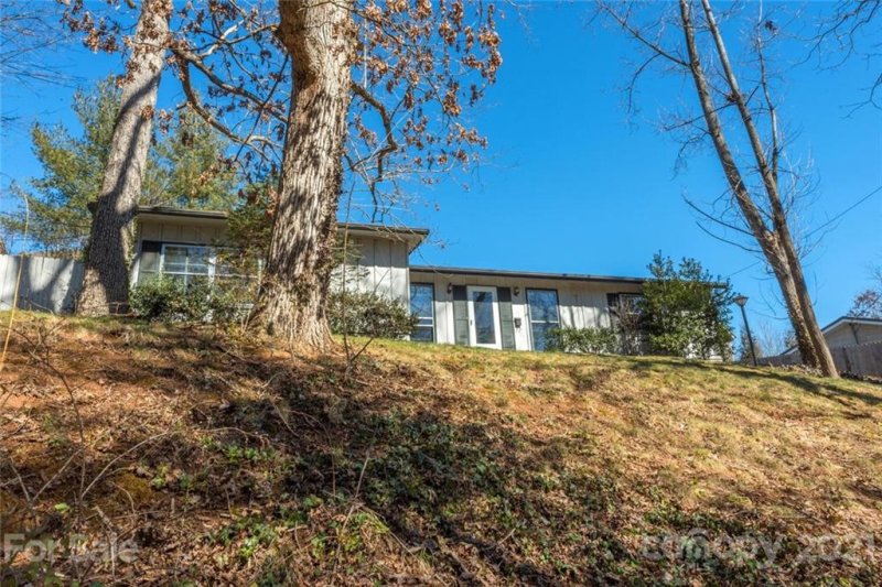 Property image 3 at 30 New Jersey Avenue, Asheville, NC 28806