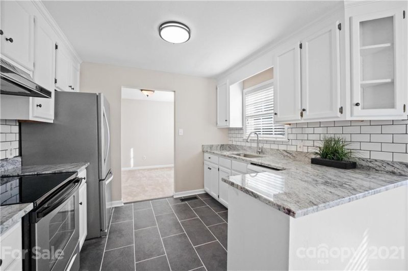 Property image 5 at 110 Turnberry Lane, Mooresville, NC 28117