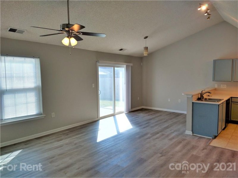 Property image 4 at 7016 Blithe Low Place, Charlotte, NC 28273